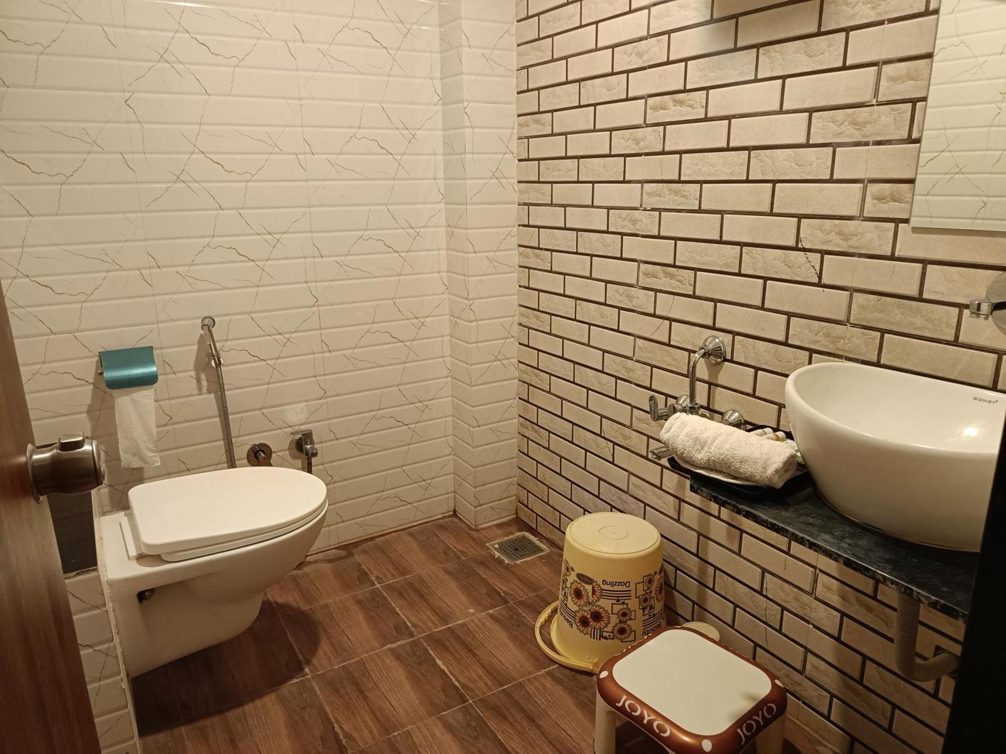 Leela Bizotel Dźunagadh Pokój zdjęcie